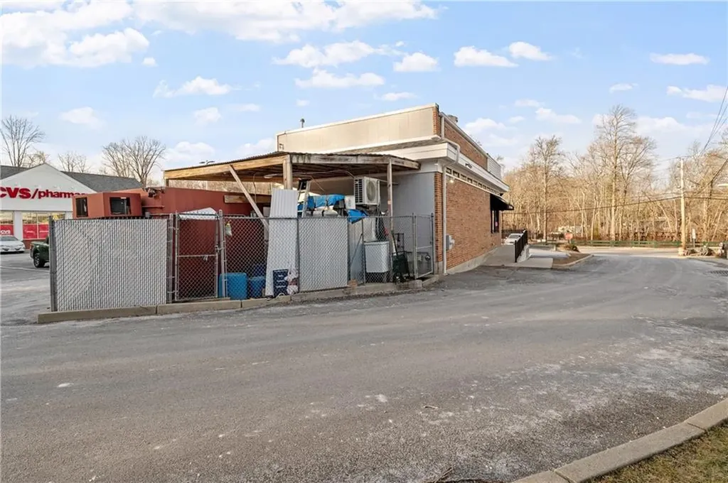16 High Street Burrillville RI 02859