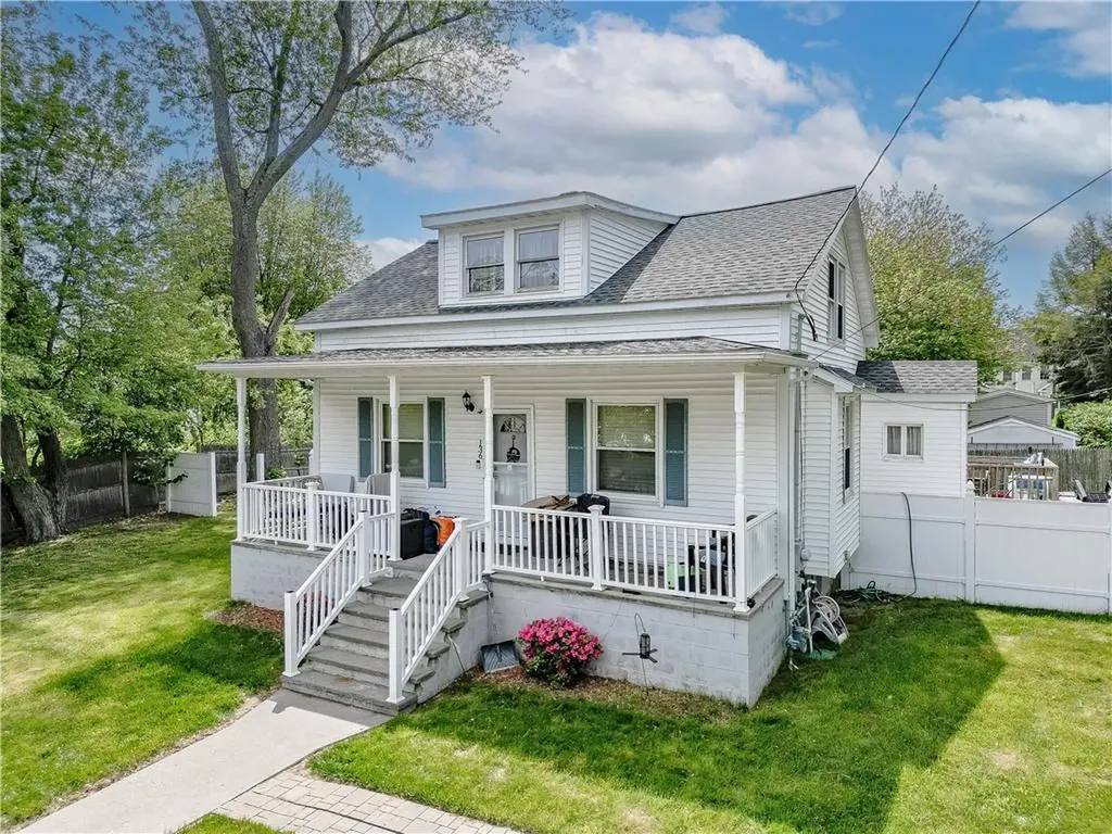 136 Collins Street Attleboro MA 02703