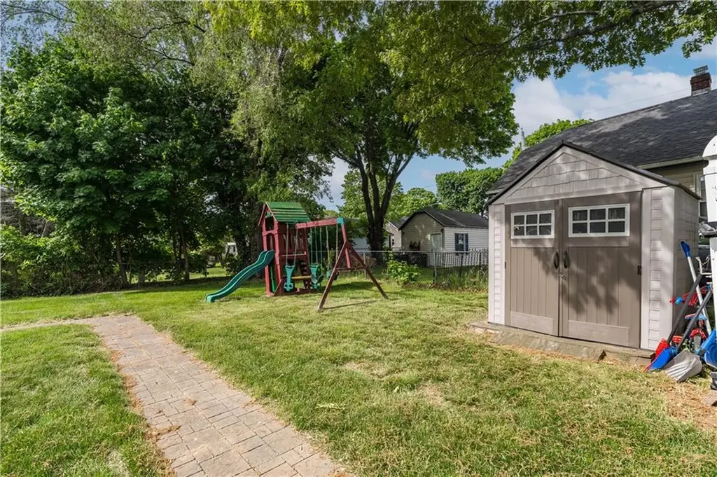 136 Collins Street Attleboro MA 02703