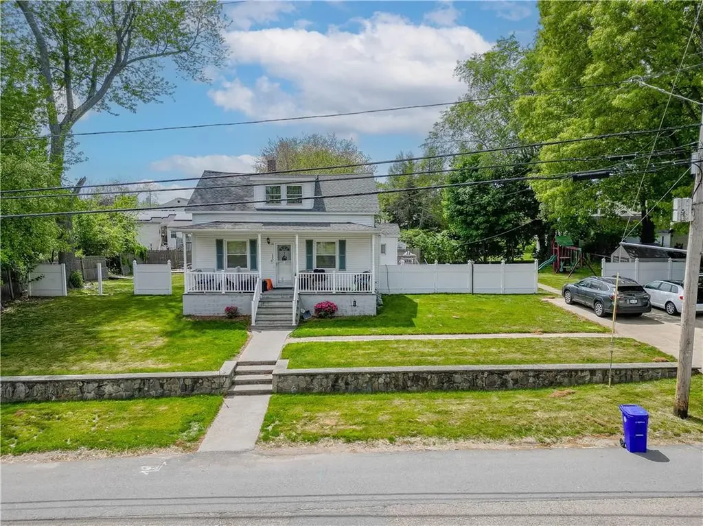 136 Collins Street Attleboro MA 02703