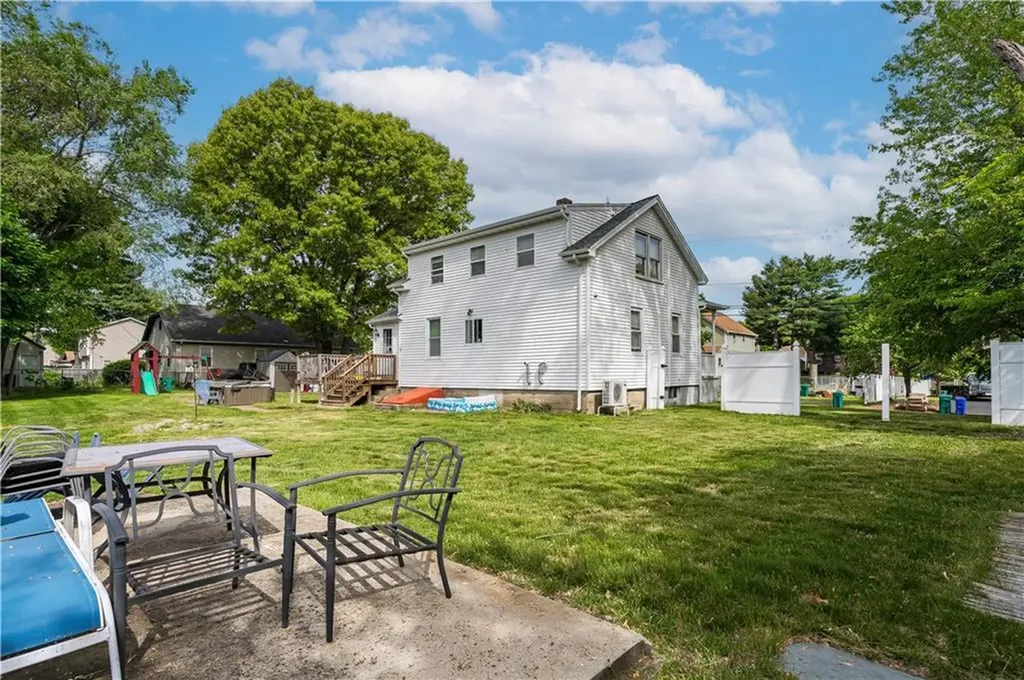 136 Collins Street Attleboro MA 02703