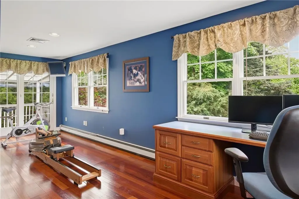 31 Meadowbrook Drive Barrington RI 02806