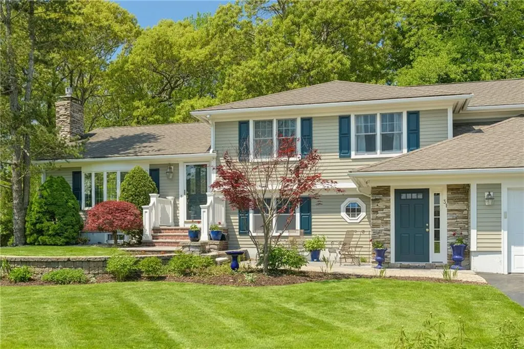31 Meadowbrook Drive Barrington RI 02806