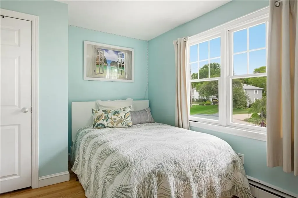 31 Meadowbrook Drive Barrington RI 02806