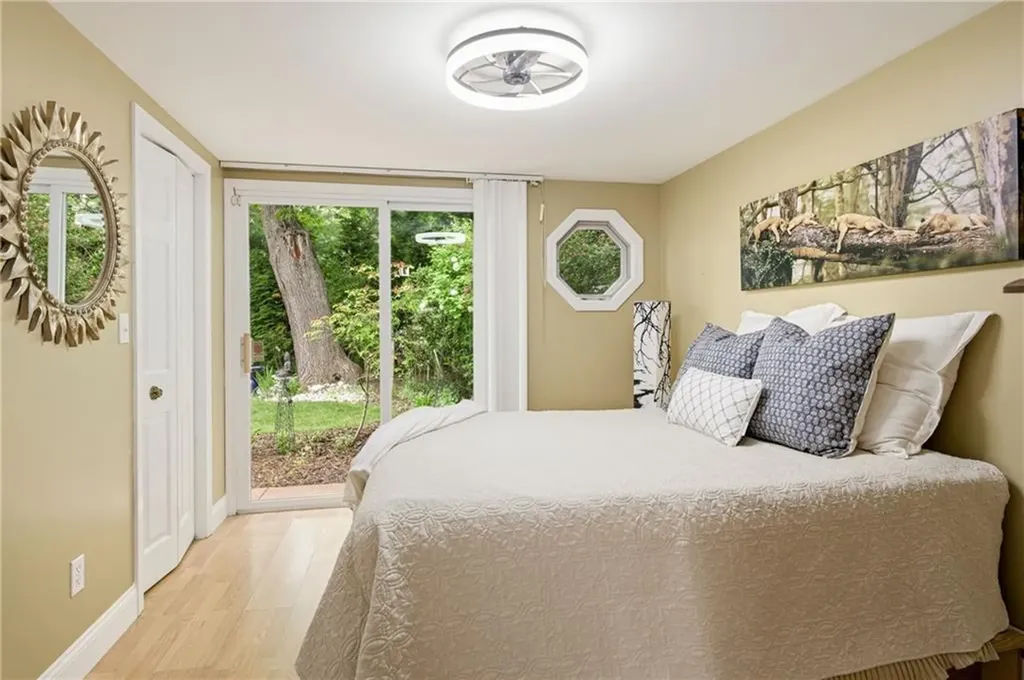 31 Meadowbrook Drive Barrington RI 02806