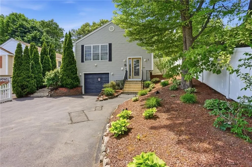 212 Lexington Avenue North Providence RI 02904