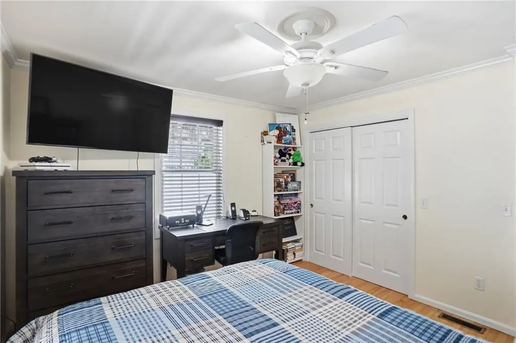 212 Lexington Avenue North Providence RI 02904