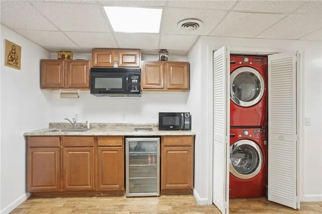 212 Lexington Avenue North Providence RI 02904