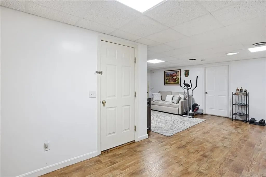 212 Lexington Avenue North Providence RI 02904