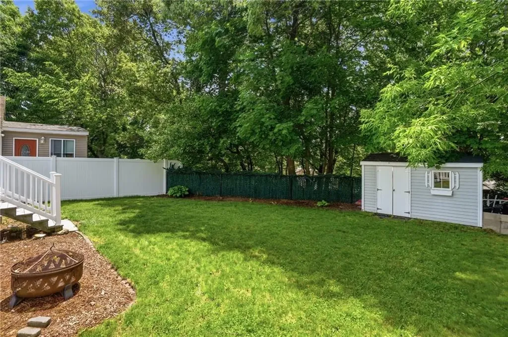 212 Lexington Avenue North Providence RI 02904