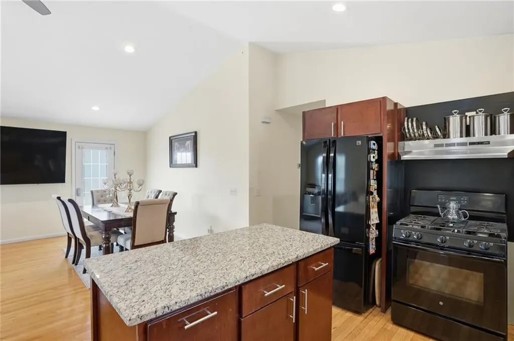 212 Lexington Avenue North Providence RI 02904