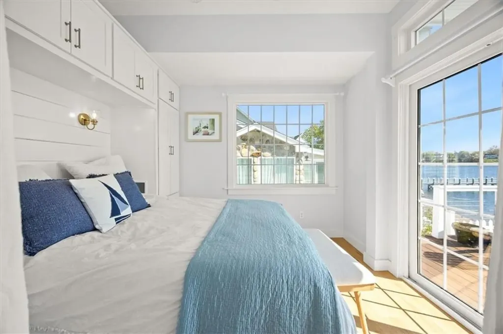 106 King Philip Avenue Bristol RI 02809