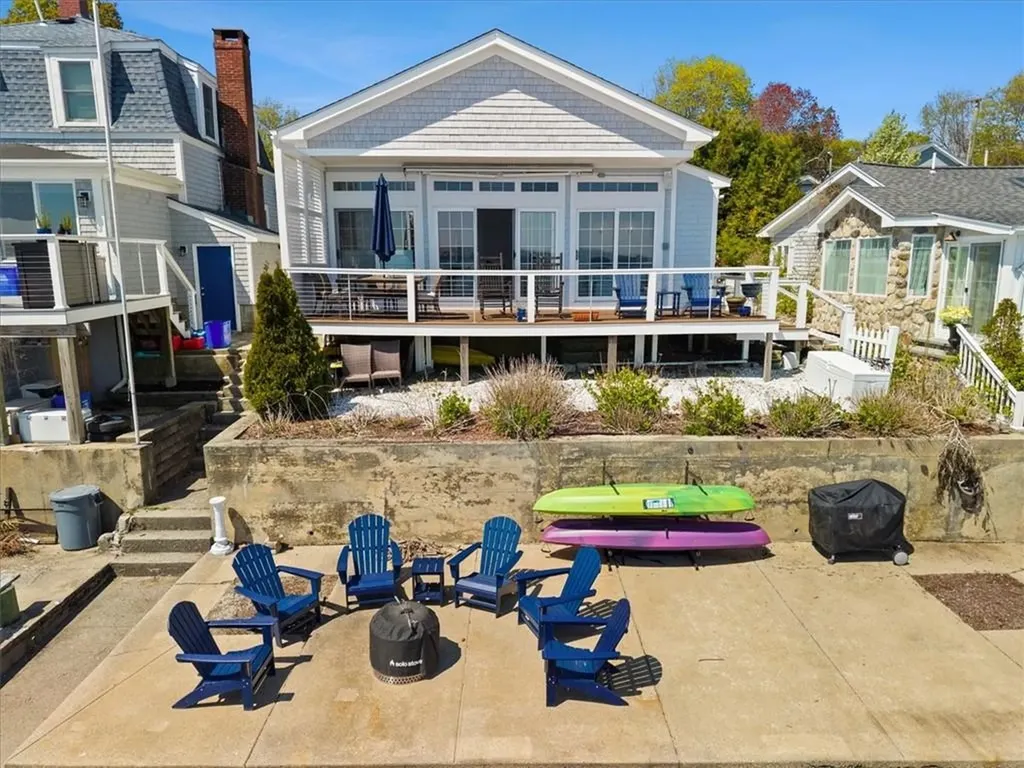 106 King Philip Avenue Bristol RI 02809