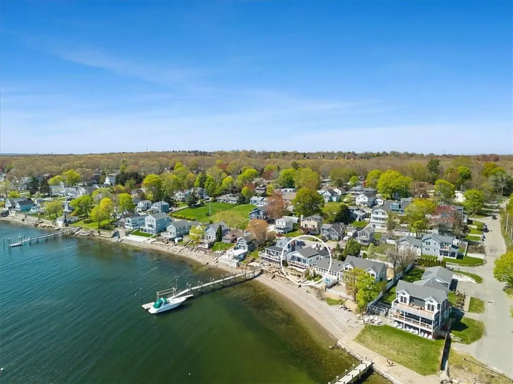 106 King Philip Avenue Bristol RI 02809