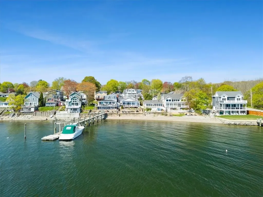 106 King Philip Avenue Bristol RI 02809