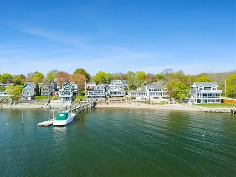106 King Philip Avenue Bristol RI 02809