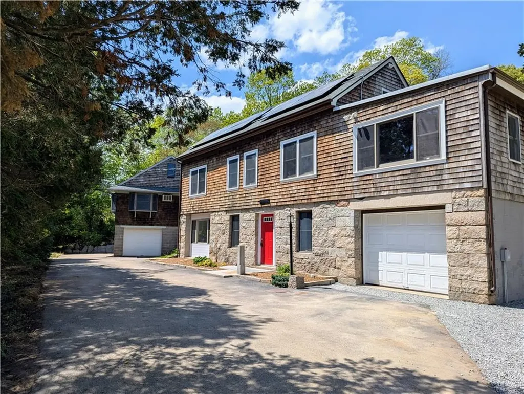 2185 Post Road South Kingstown RI 02879