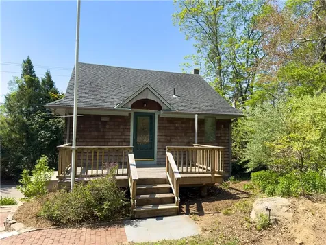 2185 Post Road South Kingstown RI 02879