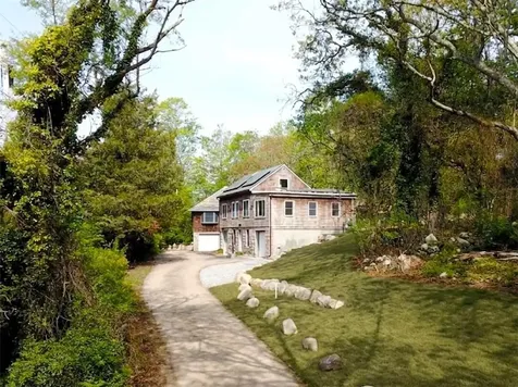 2185 Post Road South Kingstown RI 02879
