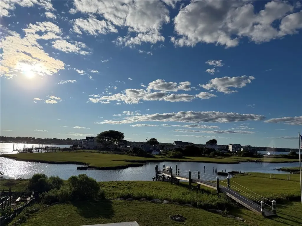 26 Conch Road Narragansett RI 02882