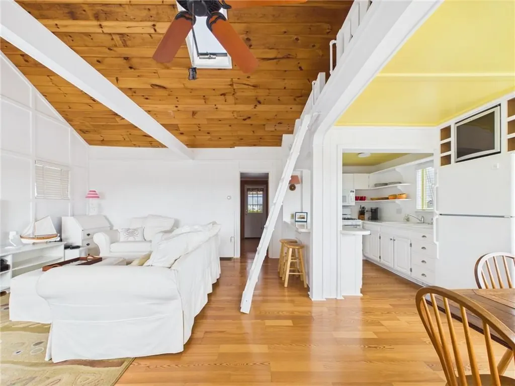 11 Brecka Drive Narragansett RI 02879