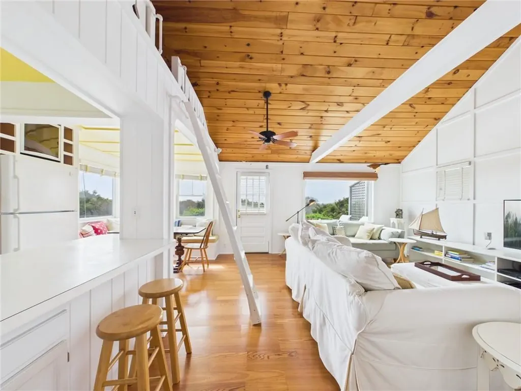 11 Brecka Drive Narragansett RI 02879