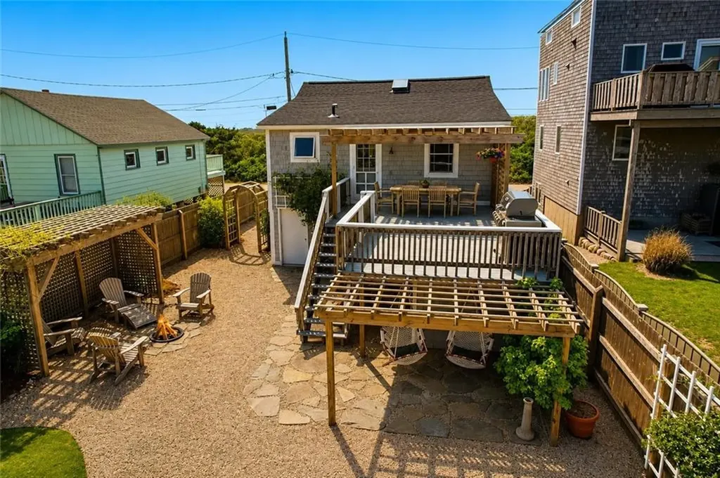 11 Brecka Drive Narragansett RI 02879