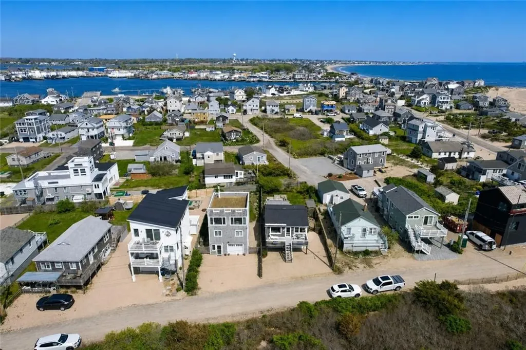 11 Brecka Drive Narragansett RI 02879