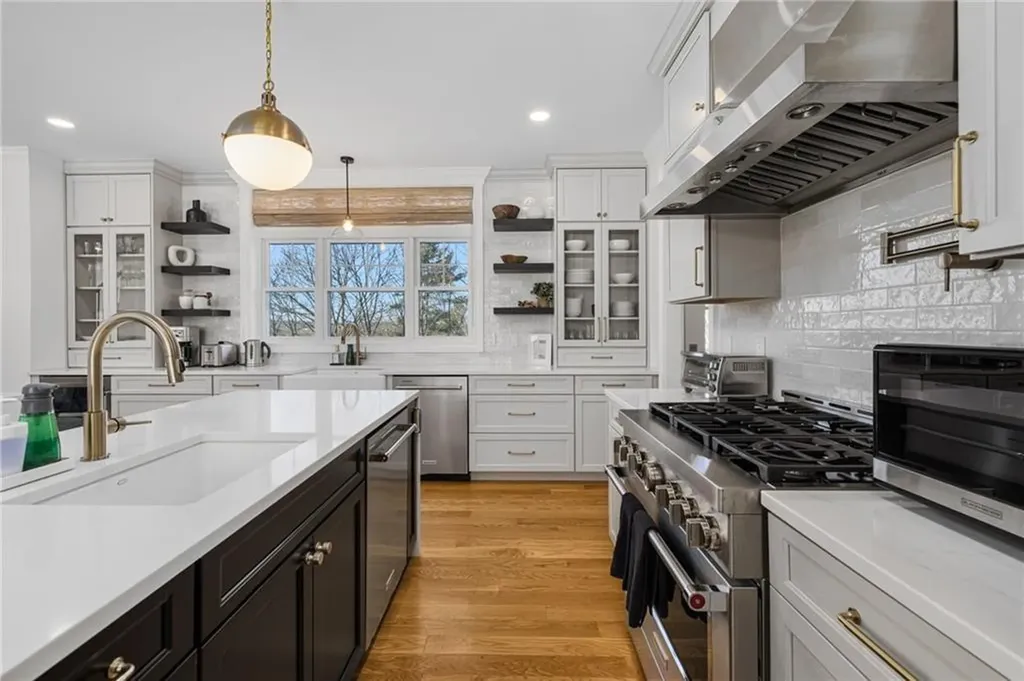 5 Lacey Court Smithfield RI 02917