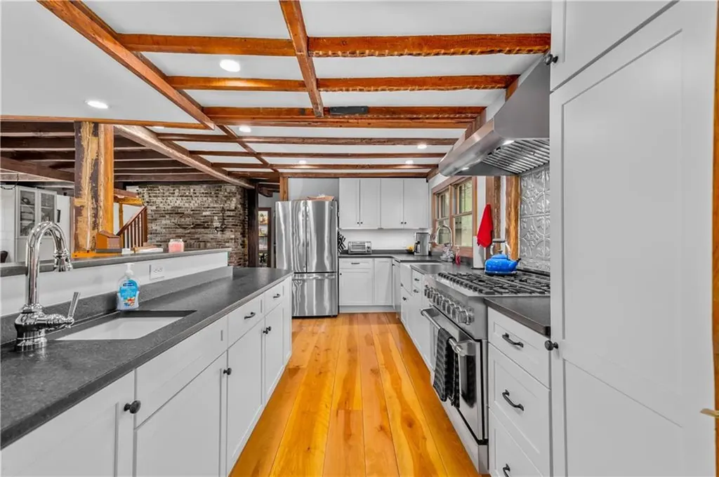 55 Elbow Rock Road Glocester RI 02814