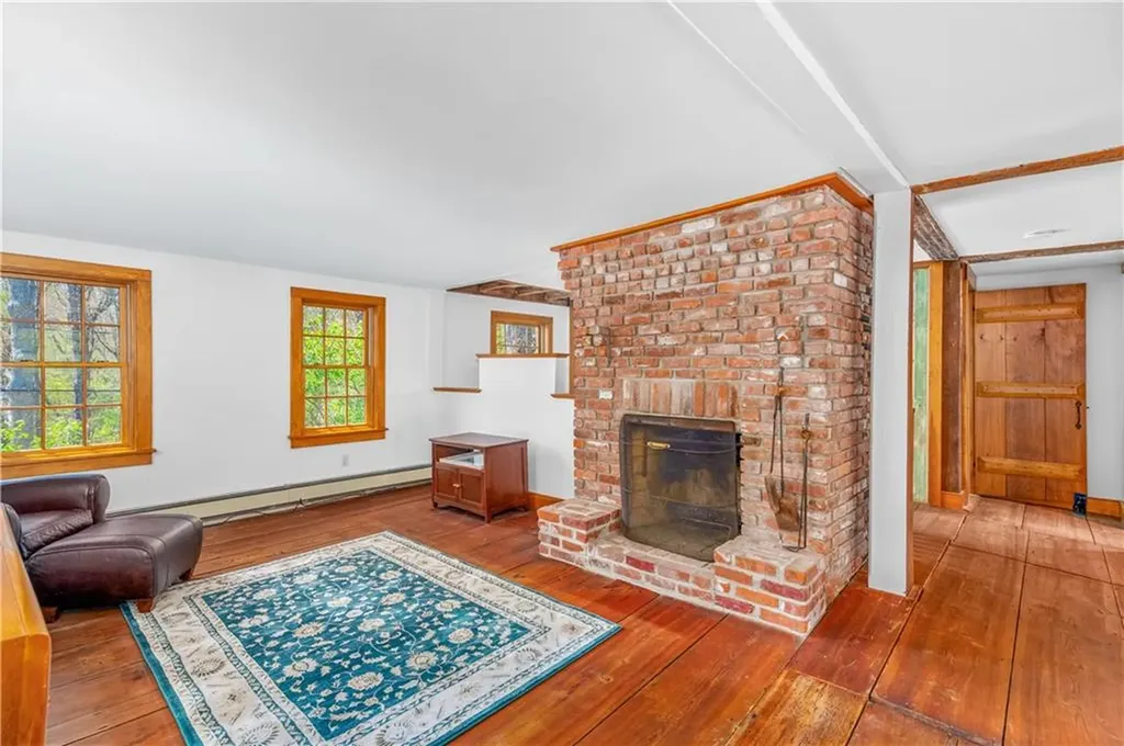 55 Elbow Rock Road Glocester RI 02814