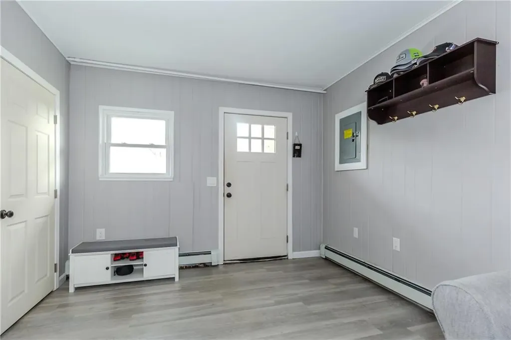 189 Underwood Avenue Warwick RI 02888
