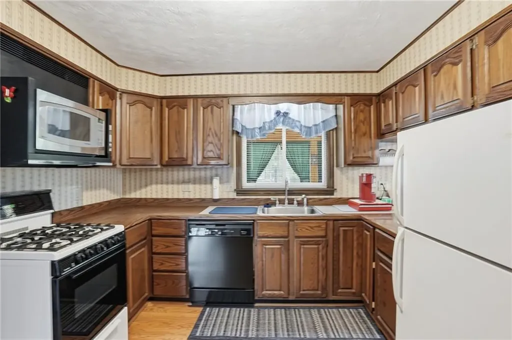325 Buxton Street Burrillville RI 02830