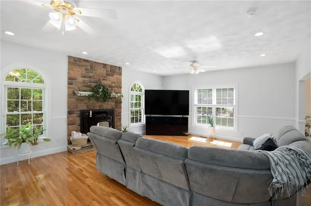 625 Cherry Farm Road Burrillville RI 02830