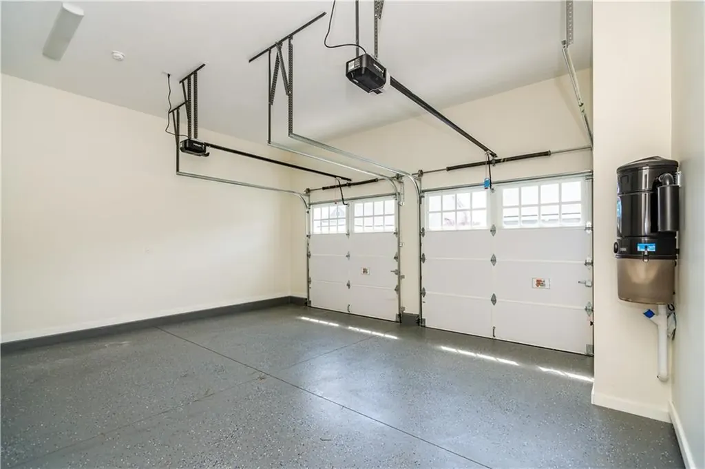 15 Hampton Road Coventry RI 02816