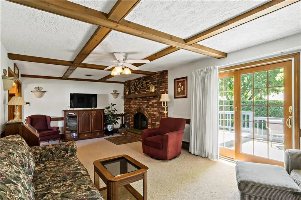 26 Carriage Way North Providence RI 02904