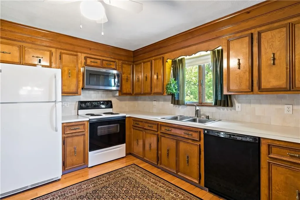 26 Carriage Way North Providence RI 02904