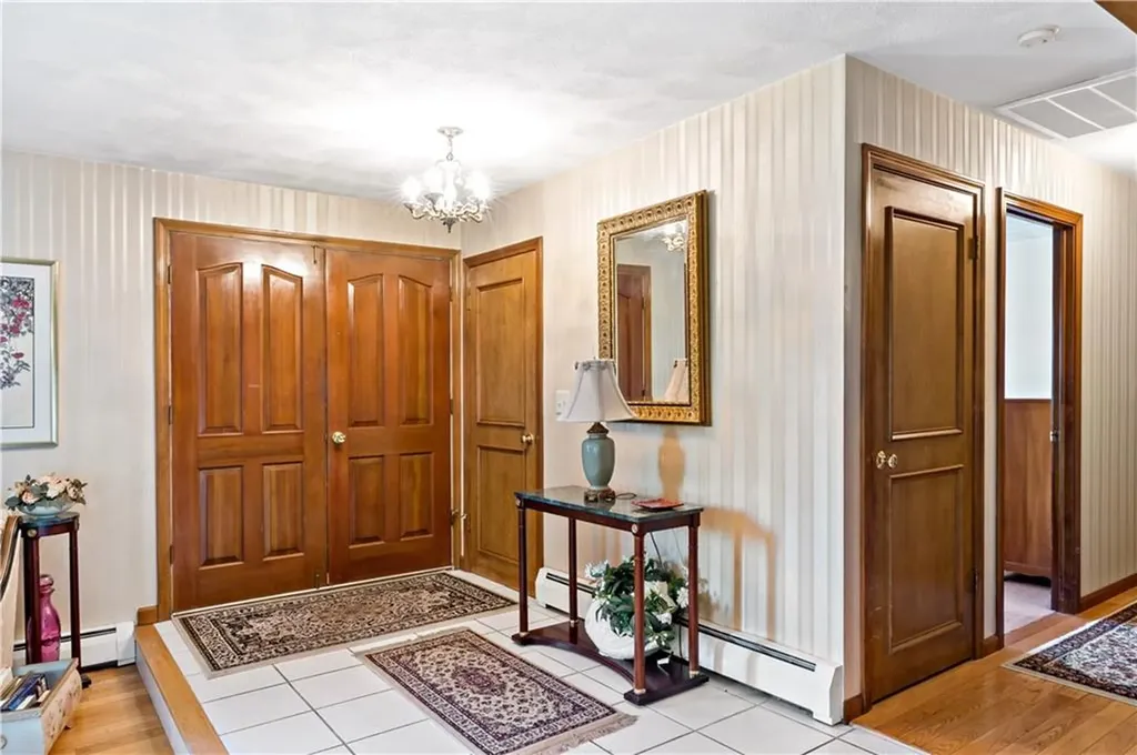 26 Carriage Way North Providence RI 02904