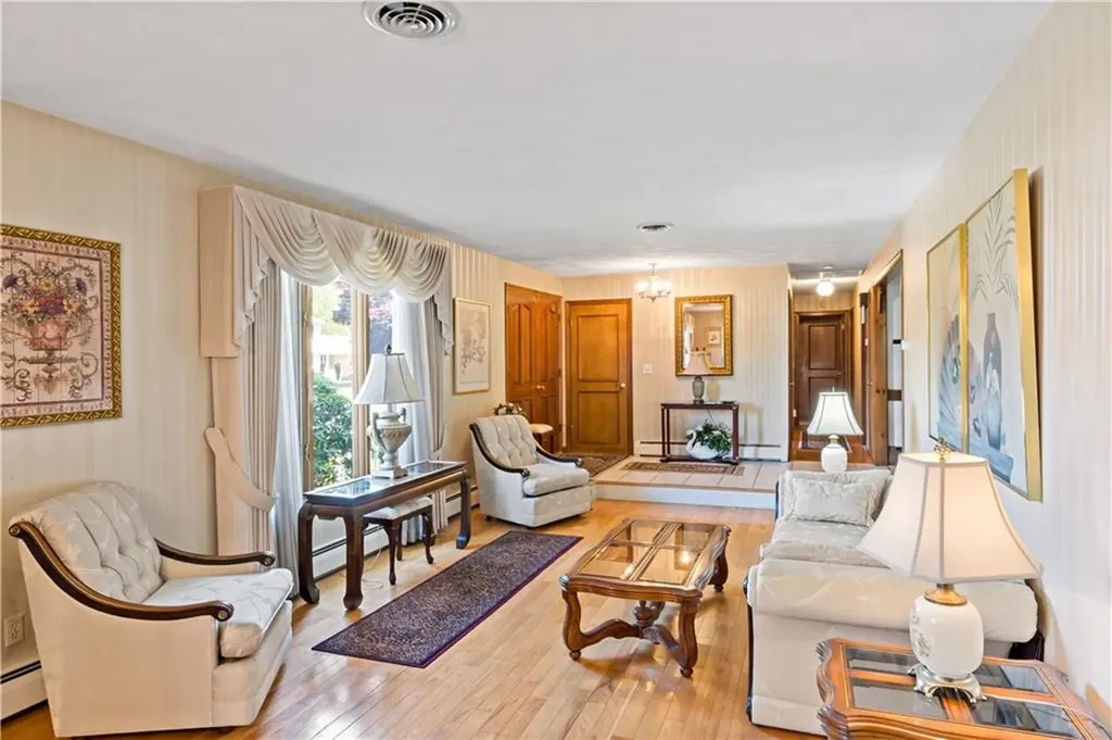 26 Carriage Way North Providence RI 02904