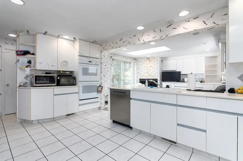 64 Amherst Road Cranston RI 02920