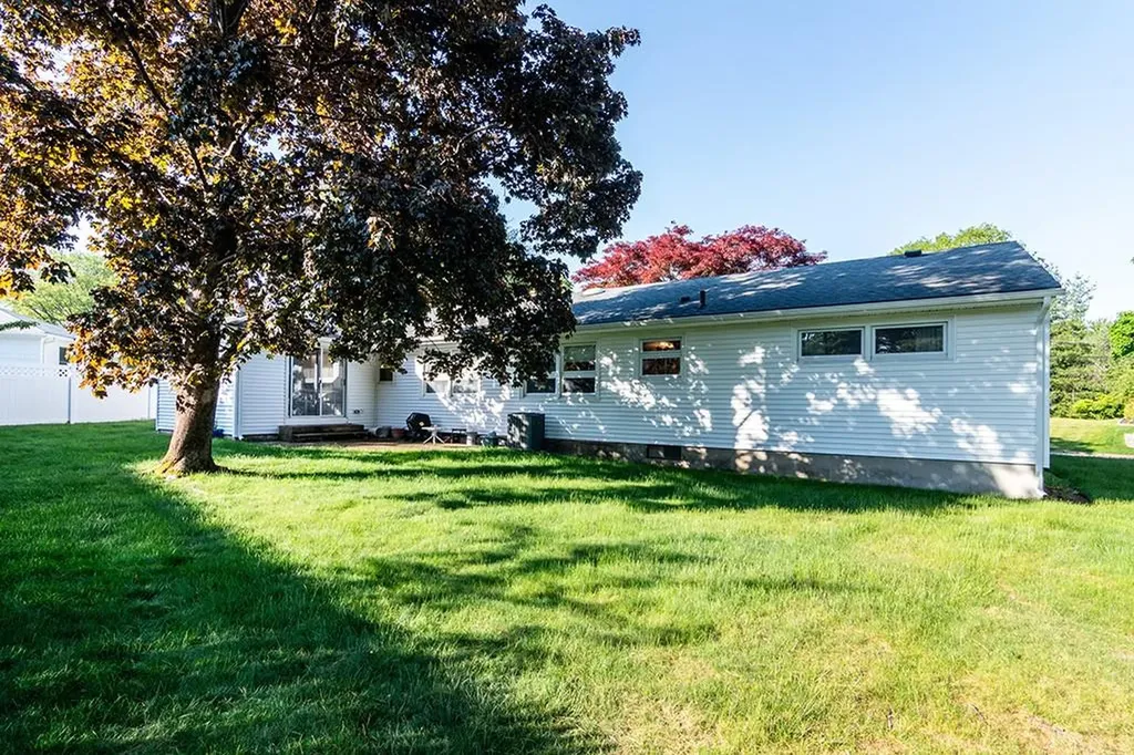 64 Amherst Road Cranston RI 02920