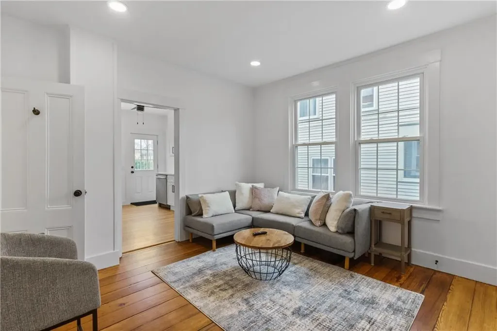 13 Sherman Street Newport RI 02840