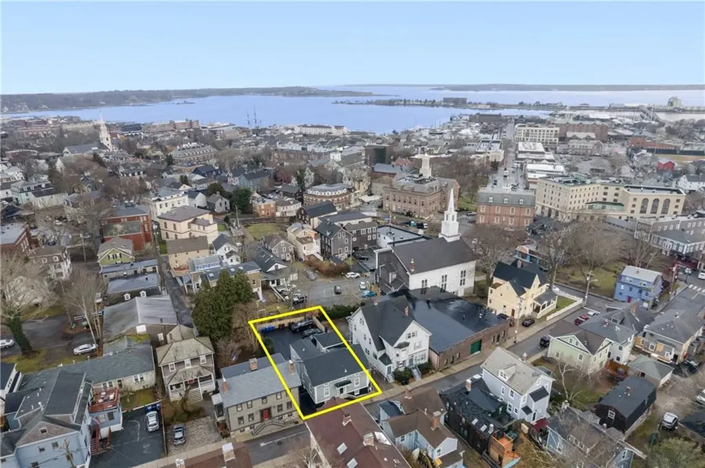 13 Sherman Street Newport RI 02840