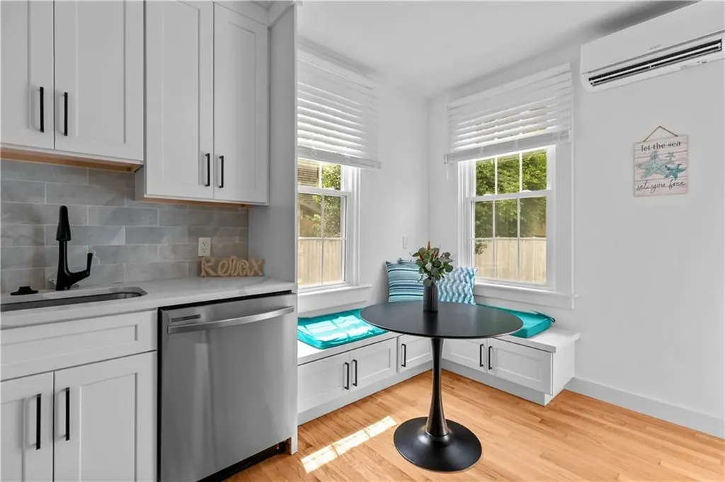13 Sherman Street Newport RI 02840