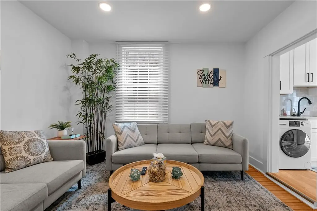 13 Sherman Street Newport RI 02840