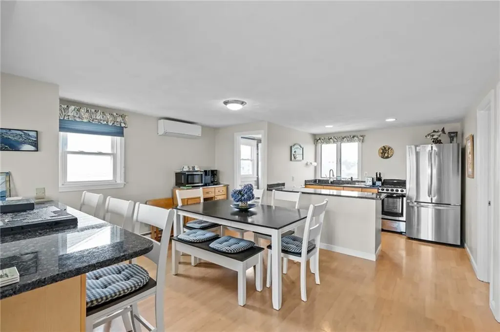 47 Ocean Avenue South Kingstown RI 02879