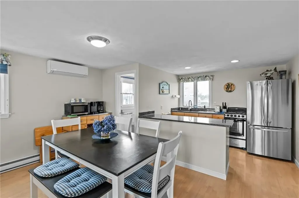 47 Ocean Avenue South Kingstown RI 02879