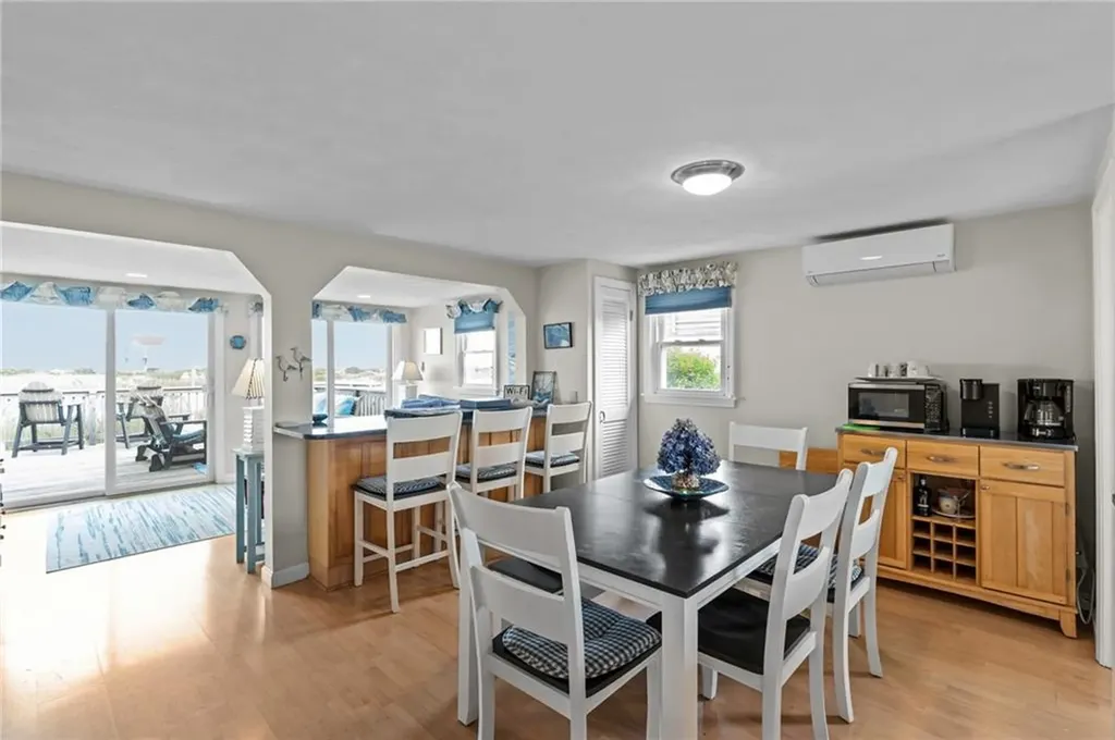 47 Ocean Avenue South Kingstown RI 02879
