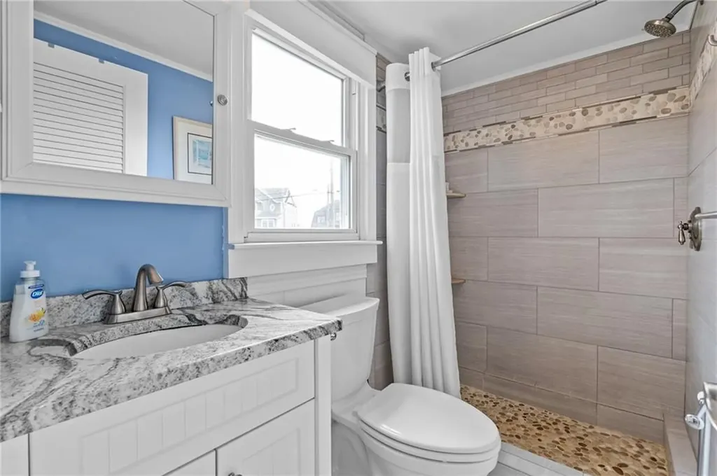 47 Ocean Avenue South Kingstown RI 02879