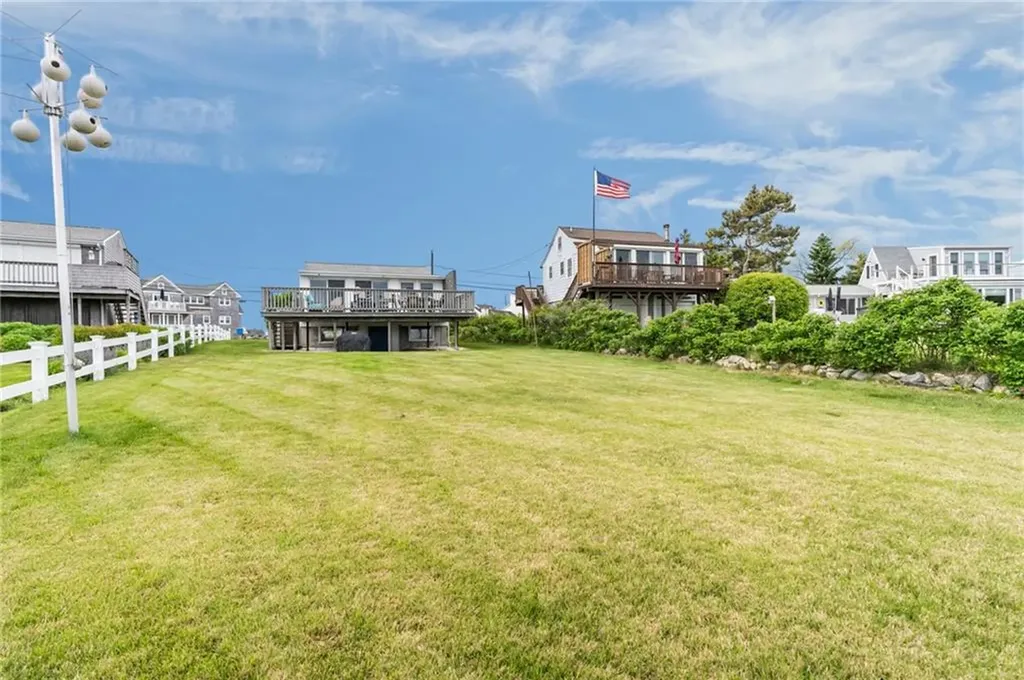 47 Ocean Avenue South Kingstown RI 02879